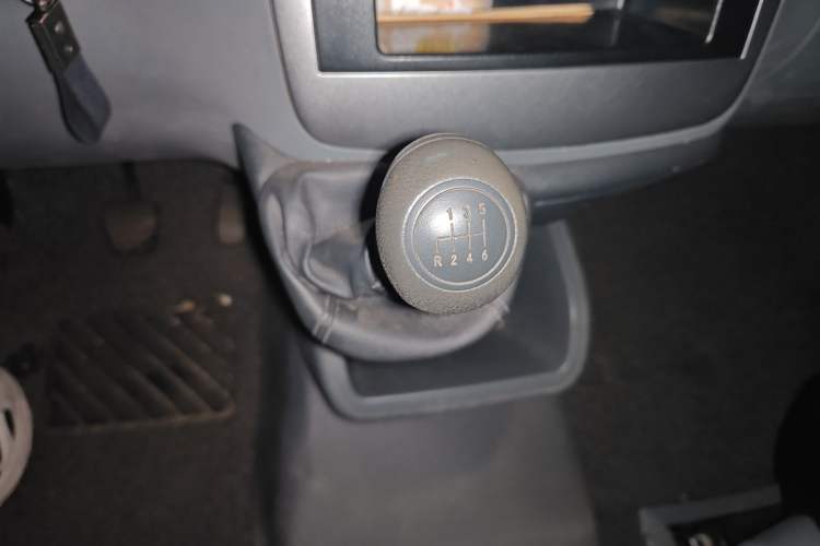 Used Mercedes-Benz Vito 2013 2.1T Elite Edition
