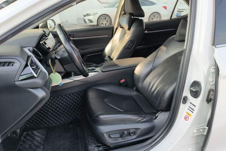 Used Toyota Camry 2018 Dual-Engine 2.5 HG Luxury Edition