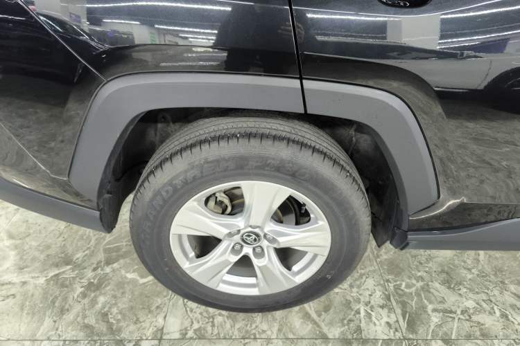 Used Toyota RAV4 2024 2.0L CVT Two-Wheel Drive Urban Edition