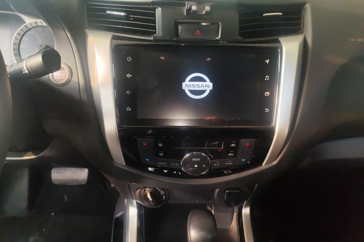 Used Nissan Navara 2021 2.5L Automatic 4x4 Premium Version QR25