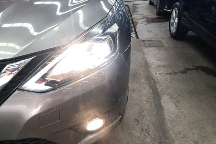 Used Nissan Sylphy 2016 1.6XV CVT Smart Enjoyment Version Left Front Headlight