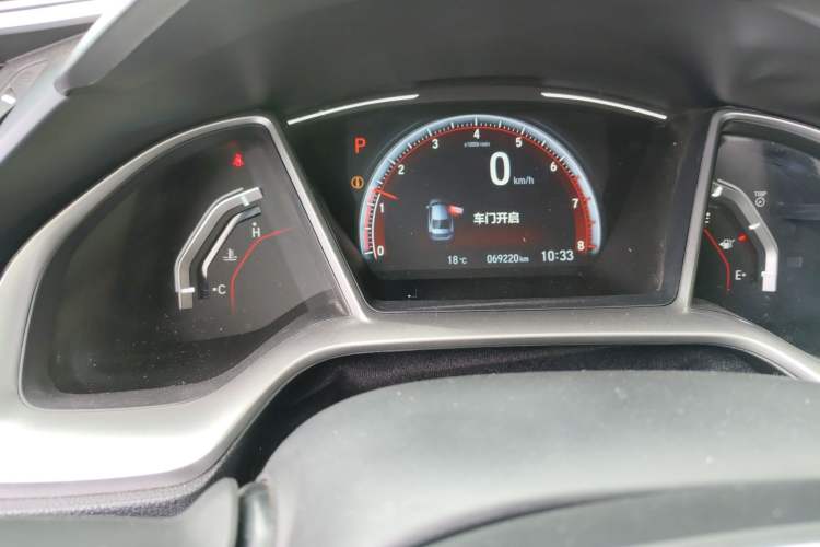 Used Honda Civic 2019 220TURBO CVT Dynamic Edition China VI Emission Standard Odometer Close Up