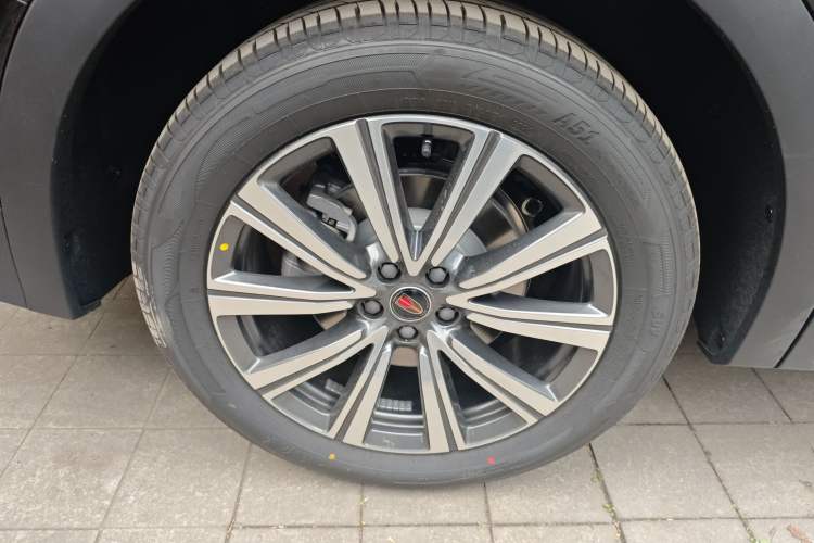 Used Hongqi HS7 PHEV 2025 Model 2.0T PHEV Four-Wheel Drive 2 Million Units Commemorative Edition 6-Seater
