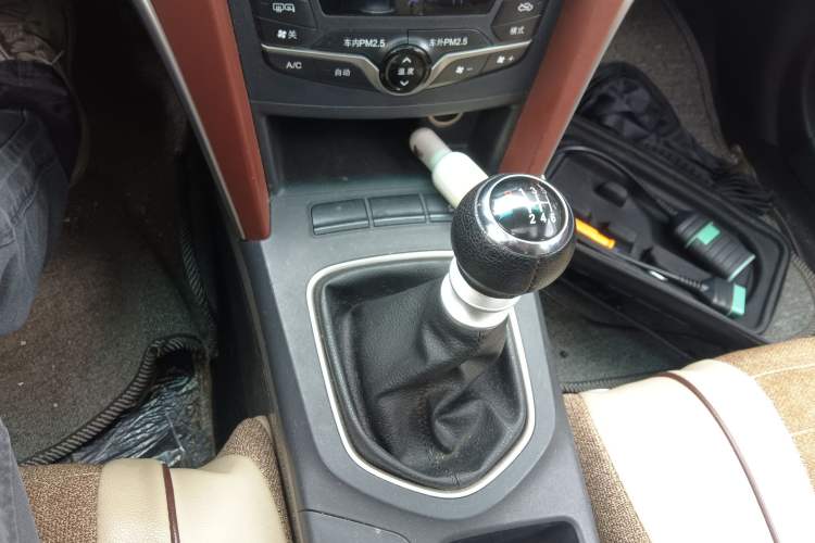 Used BYD G5 2014 1.5TI Manual Flagship Edition