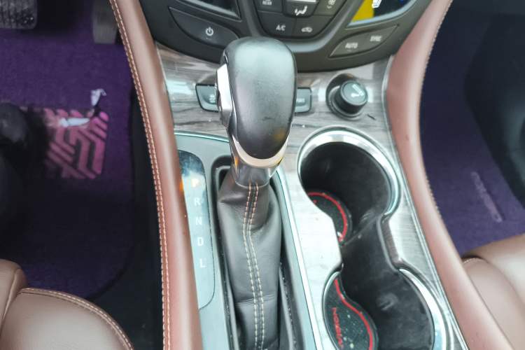 Used Buick Envision 2017 28T Four-Wheel Drive Luxury Model Gear Lever