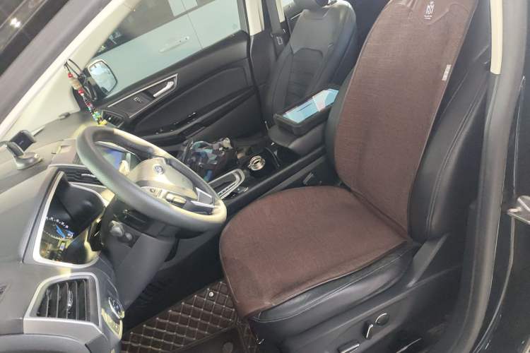 Used Ford Edge 2015 2.0T GTDi Two-Wheel-Drive Platinum Edition