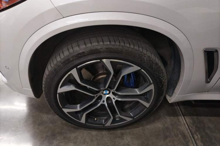 Used BMW X5 2022 xDrive 40Li Luxury Edition M Sport Package