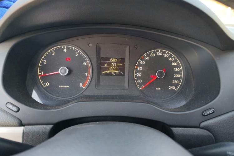 Used Volkswagen Sagitar 2014 Revised Version 1.6L Automatic Comfort Edition Instrument Cluster