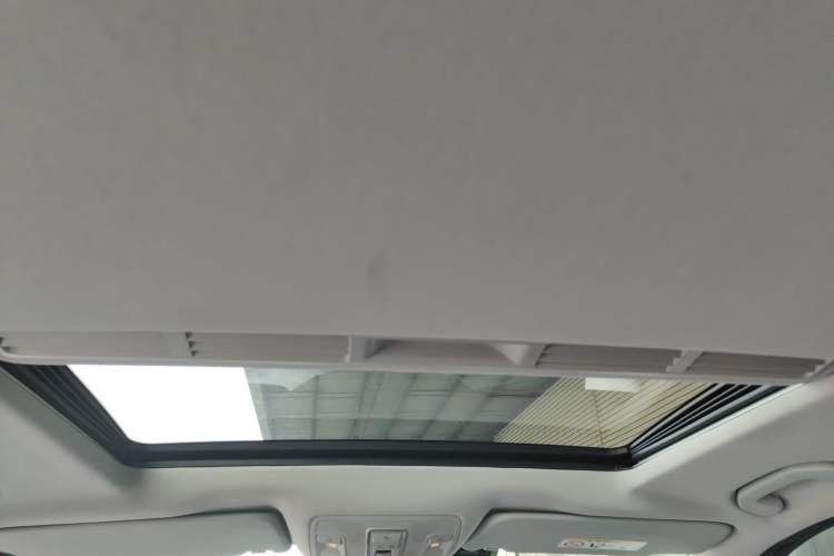 Used Mercedes-Benz M-Class 2014 ML 320 4MATIC