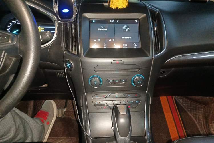 Used Ford Edge 2016 EcoBoost 245 Two-Wheel-Drive Titanium 7-Seater