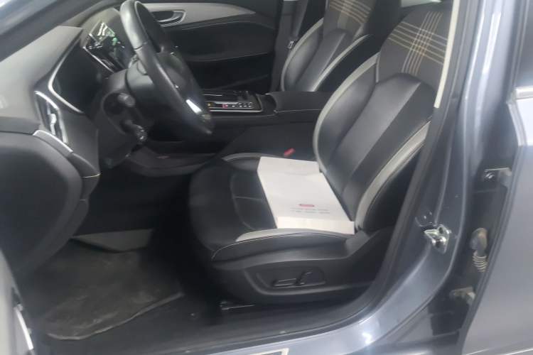 Used Roewe i6 MAX New Energy 2020 1.5T PHEV Cool & Stylish Skyroof Edition
