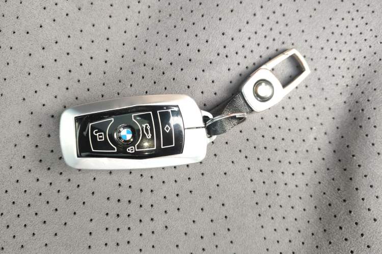 Used BMW 2 Series 2015 218i Vehicle Key