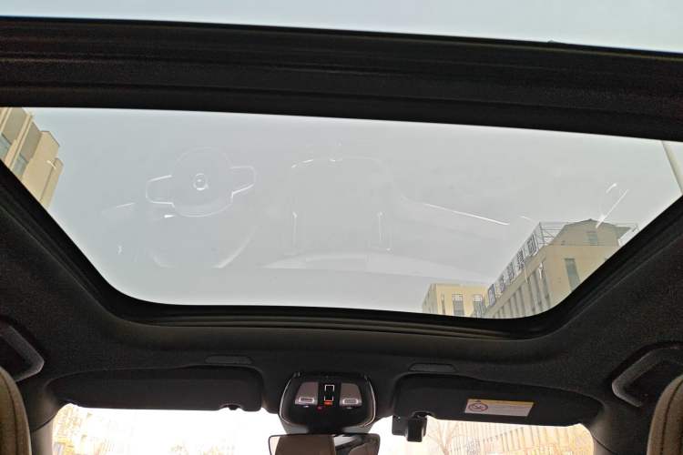 Used Volvo XC60 New Energy 2024 T8 Plug-in Hybrid Long-Range All-Wheel Drive Smart Luxury Edition
