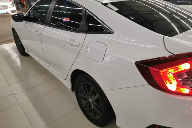 Used Honda Civic 2019 220TURBO CVT Dynamic Edition China VI Exterior 3