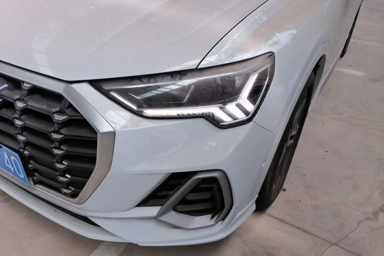 Used Audi Q3 2022 35 TFSI Fashion Dynamic Model Left Front Headlight