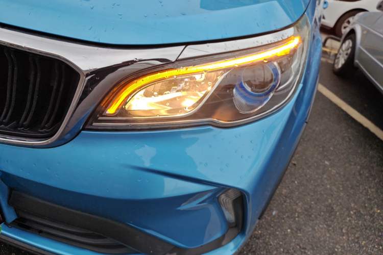 Used Geely Auto Vision X3 2021 PRO 1.5L CVT Deluxe Model
