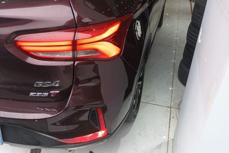 Used GAC Trumpchi GS4 2018 235T Automatic Two-Wheel Drive Elite Edition Right Rear Taillight