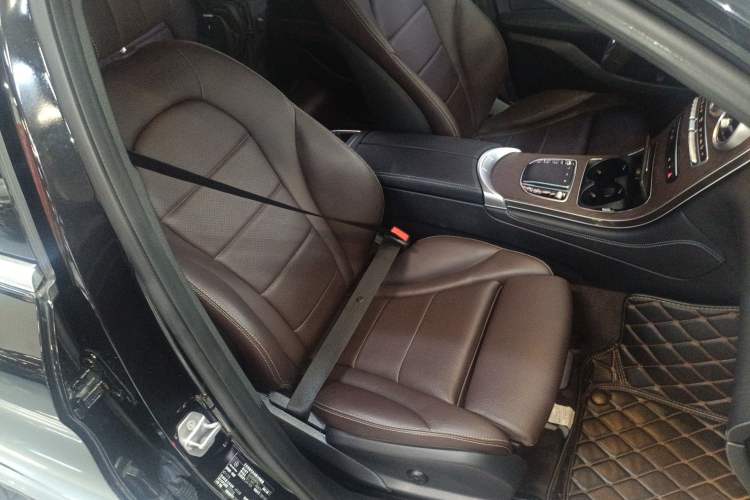 Used Mercedes-Benz GLC 2021 GLC 260 L 4MATIC Luxury Model Right Front Seat