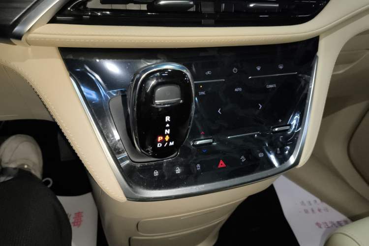 Used Buick GL8 2023 ES Lu Zun Deluxe Model Gear Lever