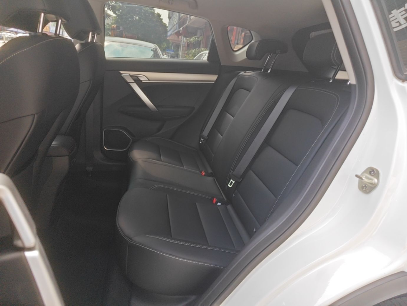 Geely Auto Coolray 2025 1.5L CVT Super Edition — снимка 20