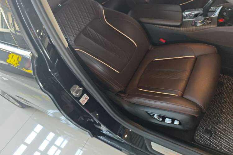 Used BMW 5 Series 2020 530Li Luxury Edition Premium Package
