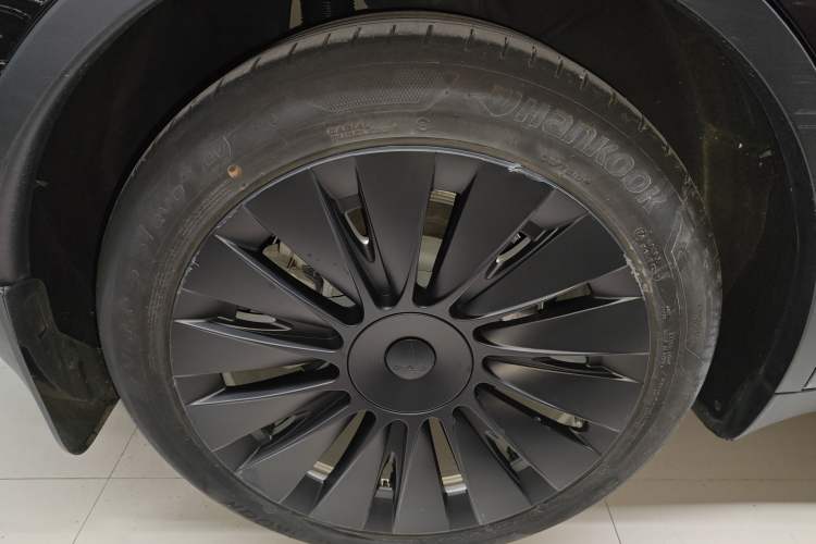 Used Tesla Model Y 2021 Standard Range Rear-Wheel Drive Version