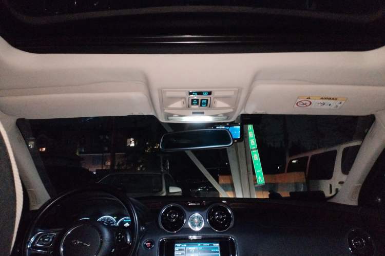 Used Jaguar XJ 2014 XJL 3.0 SC Four-Wheel Drive Panoramic Business Edition
