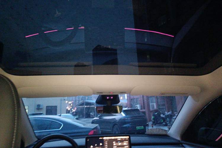 Used Tesla Model Y 2024 Long-Range All-Wheel-Drive Version