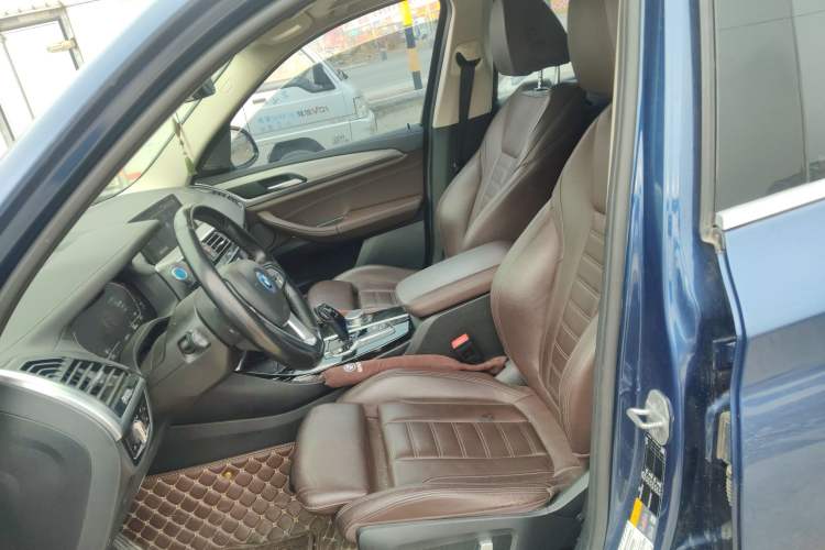 Used BMW iX3 2021 Leading Type
