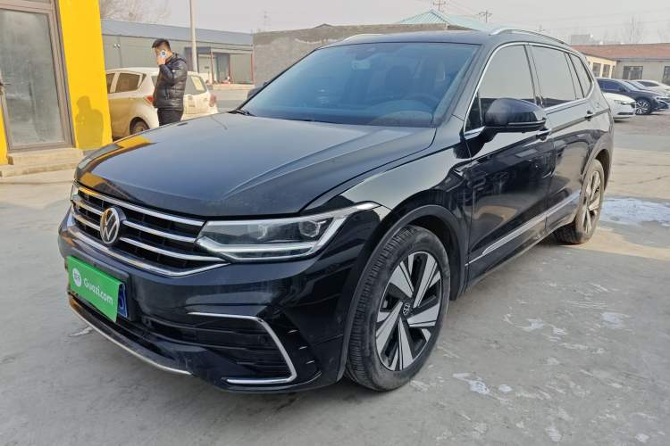 Used Volkswagen Tiguan L 2023 Restyled 330TSI Automatic Two-Wheel Drive R-Line Enhanced Comfort Version