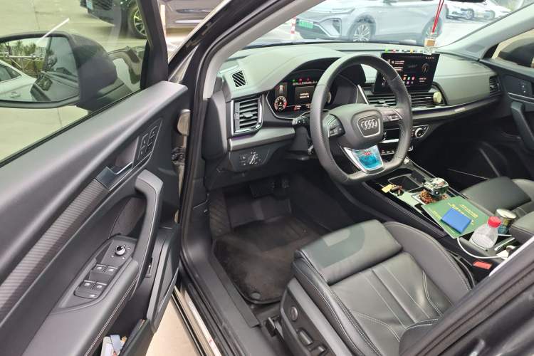 Used Audi Q5L 2021 45 TFSI Luxury Dynamic Edition Driver Seat