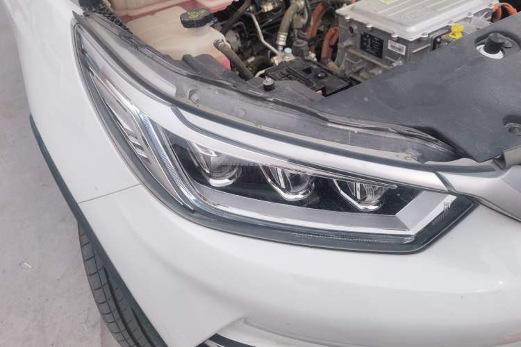 Used BYD Yuan Pro 2021 401 km Luxury Version Right Front Headlight