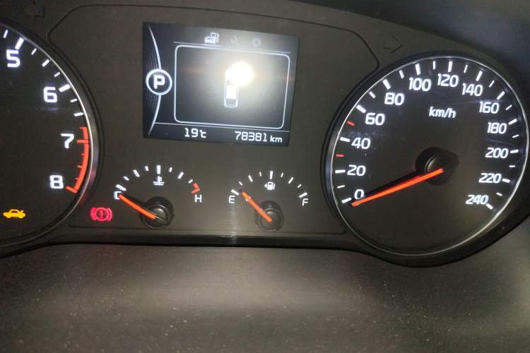 Used Kia K4 2014 1.8L Automatic GLS
