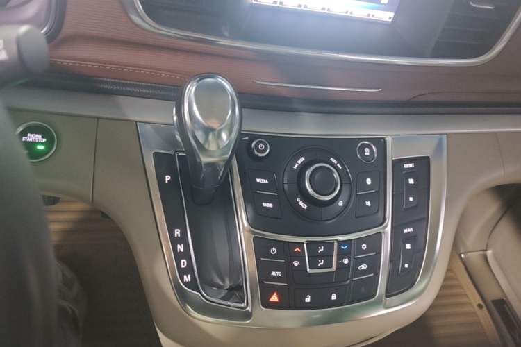 Used Buick GL8 2018 28T Luxury Model China VI Standard