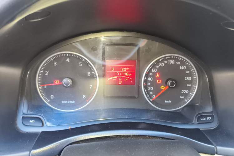 Used Volkswagen Bora 2011 1.6L Manual Fashion Edition
