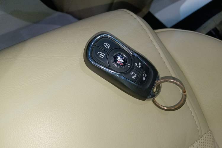 Used Buick GL8 2022 ES Landtrek 653T Flagship Model
