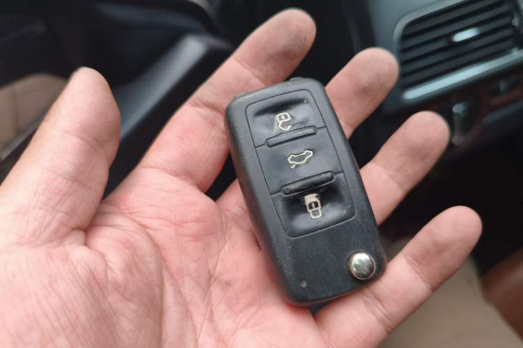 Used Volkswagen Passat 2011 3.0L V6 DSG Flagship Deluxe Edition Vehicle Key