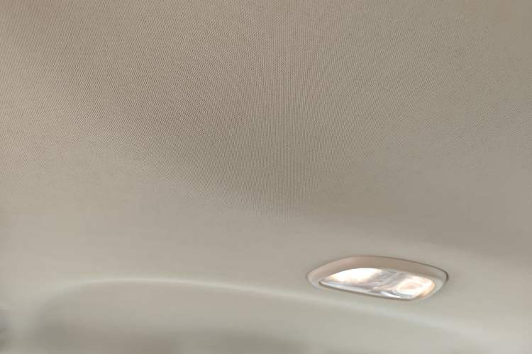 Used Fiat Viaggio 2012 1.4T Automatic Enjoyment Edition Headliner