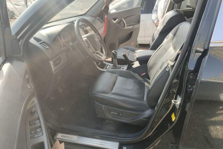 Used Geely Auto GX7 2013 2.0L Manual Luxury Version
