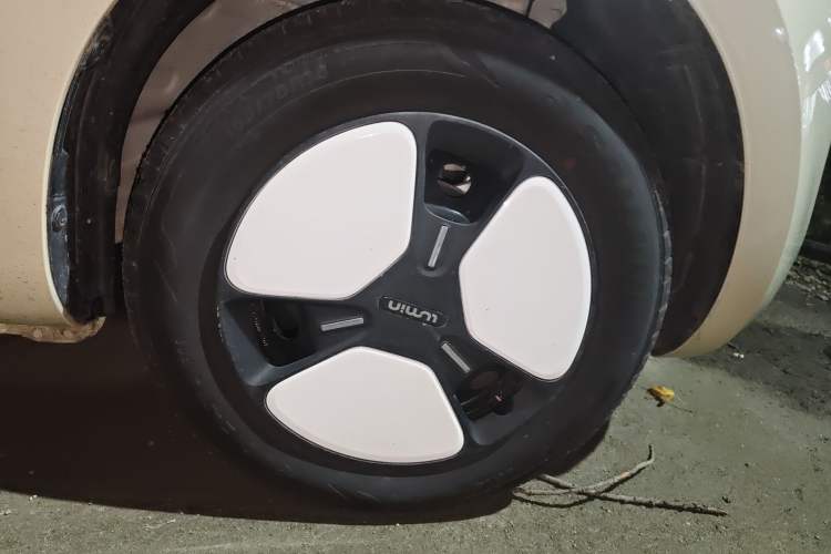 Used CHANGAN NEVO Lumin 2024 130km Qingyue Version Right Front Wheel Hub