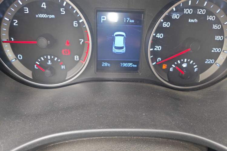 Used Kia kx1 Stonic 2021 1.4L CVT Sunroof Model Odometer Close Up