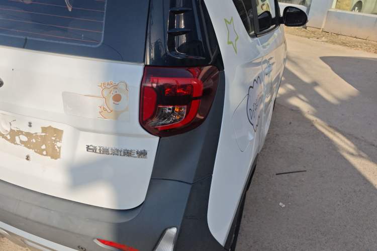 Used Chery Little Ant 2022 Restyled Version Sweet Pink Edition Half-Sugar Version 30.6 kWh 30 kW 301 km