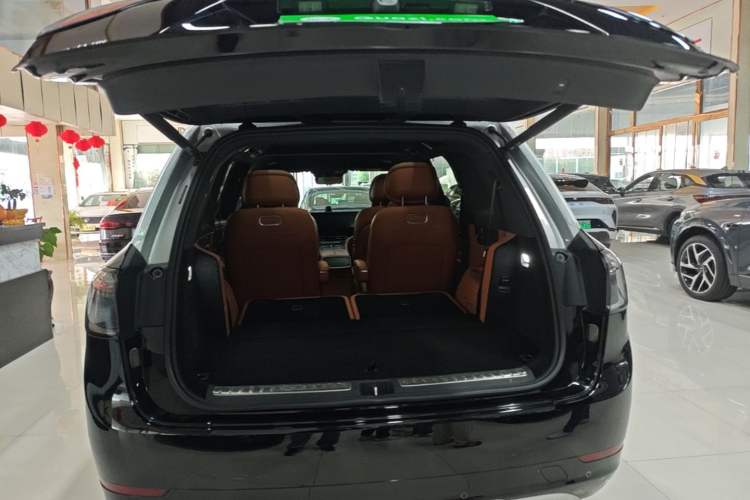 Used Hima AITO M9 2024 Range-Extended Max Edition 42 kWh 6-Seater Version Trunk