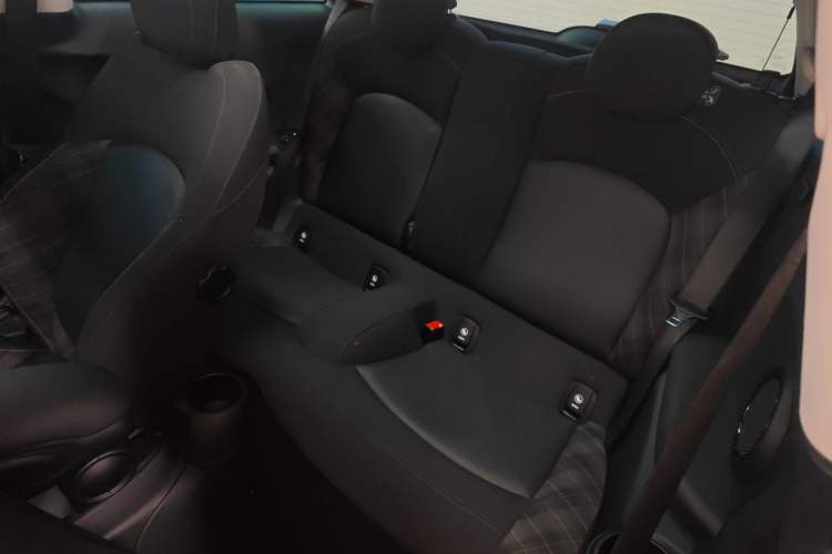 Used MINI MINI 2016 1.5T COOPER
