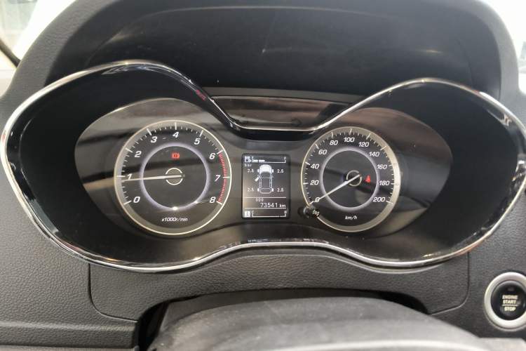 Used Baojun 560 2015 1.8L manual luxury version
