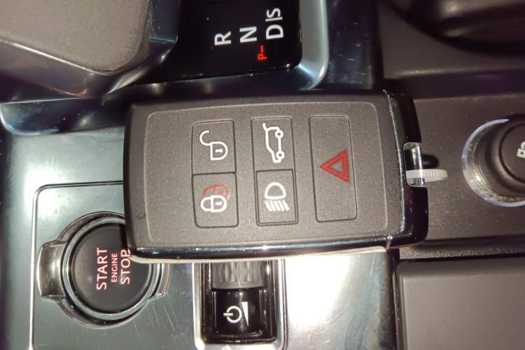 Used Jaguar F-PACE 2024 P250 R-Dynamic SE
