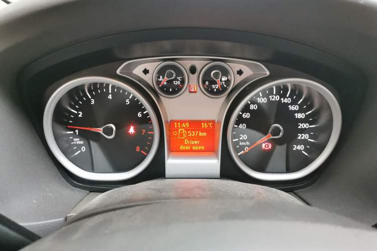 Used Ford Focus 2013 Sedan Classic 1.8L Manual Base Model
