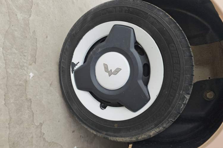 Used Wuling Hongguang MINIEV 2022 Macaron Fashion Model Lithium Iron Phosphate
