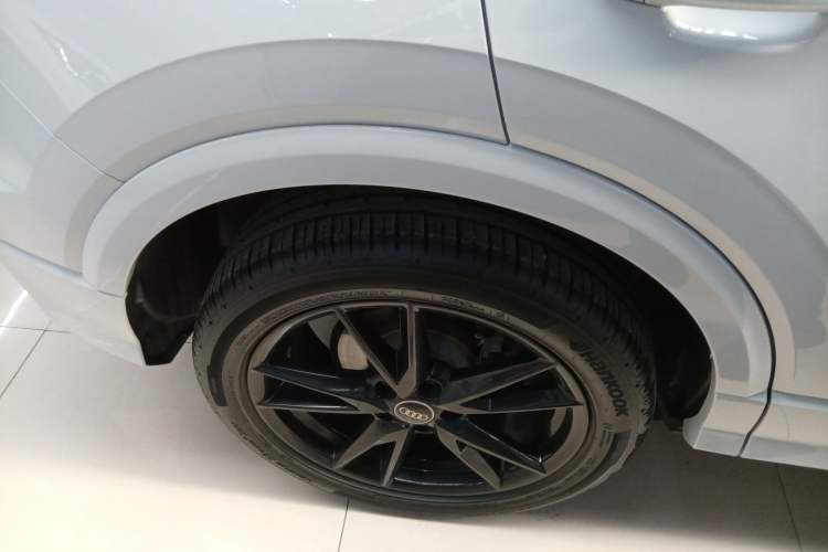 Used Audi Q2L 2023 35TFSI Progressive Dynamic Edition