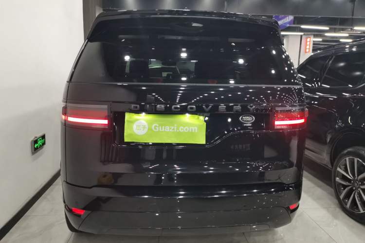 Used Land Rover Discovery 2021 360 PS R-Dynamic SE
